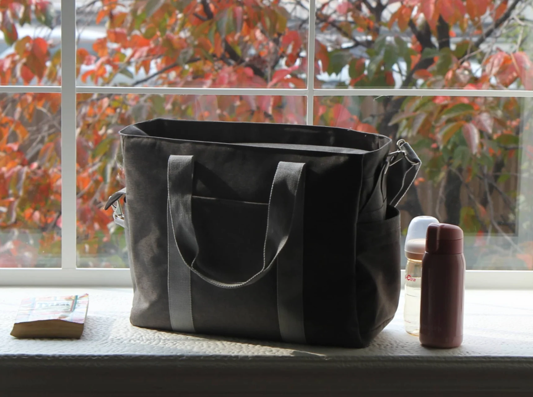Spectra Grey Tote Bag - Image 6